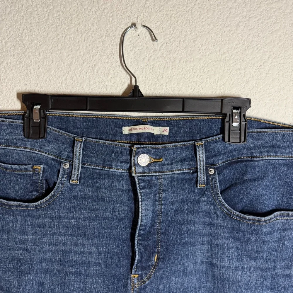 Levi's 315 Shaping‎ Bootcut Jeans Womens 34 Blue Denim Outdoor Travel Dark Wash